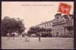 ALPES DE HAUTE PROVENCE - Forcalquier - Place Du Bourget - Eglise Du College - Forcalquier