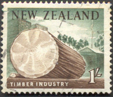 Pays : 362,1 (Nouvelle-Zélande : Dominion Britannique) Yvert Et Tellier N° :   392 (o) - Used Stamps