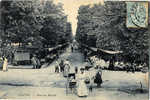 78 - YVELINES - CHATOU - PLACE DU MARCHE - LANDEAU - BEBE  - STAND DE MARCHANDS - SCENE DE MARCHE TRES ANIMEE - Chatou