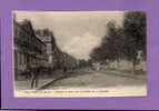 Carte  Postale De Pauillac -- Avenue Du Port  Sur Le Bord De La Gironde - Pauillac