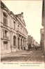 LIBOURNE - La Caisse D´Epargne Et La Rue Montesquieu. - Banken