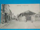 60)  Formerie  --les Halles Aux Poissons  ---tres Belle Carte Annimée---- Carte En Bonne Etat - Formerie