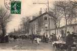 92 ISSY LES MOULINEAUX Boulevard Gambetta, Marché Aux Puces ?, Très Animée, Beau Plan, Ed DWD 18, 1907 - Issy Les Moulineaux