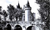 Sully Sur Loire  - Château Féodal XIVe - Sully Sur Loire