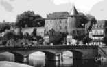 MAYENNE - Le Pont Neuf Et Le Château - Mayenne