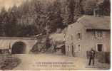 88 BUSSANG " Les Vosges Pittoresques "  Cpa Animée. Le Tunnel  Côté Alsacien  + Gendarme - Bussang