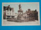 29)--lesneven--n°14--PLACE ET STATUE DU GENERAL LE FLO--tres Belle Carte - Lesneven