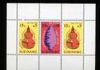 Surinam 1975  Voor Het Kind  BLOK X 10 Postris   COTE 20 E - Suriname ... - 1975