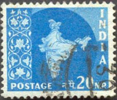 Pays : 229,1 (Inde : République)  Yvert Et Tellier N° :  101 (o) - Usados