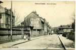 EURE PONT AUDEMER CPA Route De Lisieux (1918) (Hotel Du Chemin De Fer Visible) - Pont Audemer