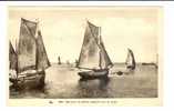 Barques De Peche Voguant Vers La Plage, Bretagne ? (06-4126) - Pesca