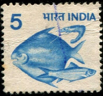 Pays : 229,1 (Inde : République)  Yvert Et Tellier N° :  660 (o) 14½ X 14 - Usados