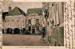 171.- Noyers - L'Hôtel De Ville Et La Place - Noyers Sur Serein