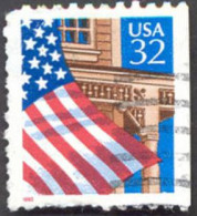 Pays : 174,1 (Etats-Unis)   Yvert Et Tellier N° :  2474 A-2 (o) / Michel 2552 B-Dr - 1981-...