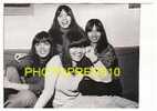 PHOTO PRESSE : UN POP GROUP  POUR 4 INDONESIENNES . 1970 - Photographs