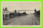 PERCÉ,QUÉBEC - LA GRANDE CÔTE À PERCÉ - H.V. HENDERSON - - Percé