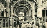 PARIS   -   GRANDS MAGASINS Du LOUVRE -   R.C. Seine 27.062  -   Le Hall De La Mode   (A Voyagé En 1902) - Louvre