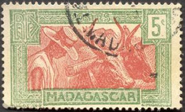 Pays : 288,3 (Madagascar : Colonie Française) Yvert Et Tellier N° :  164 (o) - Used Stamps