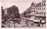 CARTE POSTALE DE LYON - PLACE DE LA REPUBLIQUE ET RUE PRESIDENT CARNOT - Lyon 2