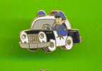 PIN - VOITURE DE POLICE - COMIC - - Policia