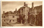 B2517 -  HADDON HALL - Lower Courtyard - Derbyshire