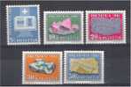 Suisse 677/81 * - Used Stamps