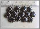 Lot De 10 Perles Tchèques Fleurs Noir Et Doré 9mm - Pearls