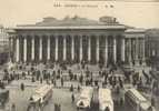 Le Palais De La Bourse De Paris - Trés Animée Autobus Et Voitures - Arrondissement: 02