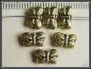 Lot De 3 Perles Papillons En Argent Du Tibet Vieil Or Environ 7x6mm - Perlen