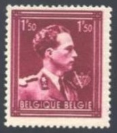 BE 691** \"1,50F Col Ouvert\" Impression Dépouillée   Cote: 3.00 € - 1936-1957 Open Kraag