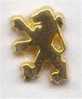 Pin´s Bouton Peugeot Lion Doré - Peugeot