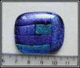 Cabochon Vert Bleu Violet Dichroic Sur Feuille D´argent Environ 37x32mm - Perlas