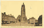 BRESSUIRE - L'Eglise Et La Place Notre-Dame (268) - Bressuire