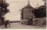 95 SAINT OUEN L´AUMONE Le Pigeonnier Cpa Animée - Saint-Ouen-l'Aumône