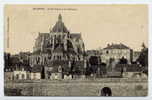 H130 - MAYENNE - La Basilique Et Le Presbytère (1905) - Mayenne