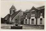 La Ferté-Gaucher : L'Eglise, L'Hopital-Hospice Et La Fontaine (circulée) Années 40, Marge - La Ferte Gaucher