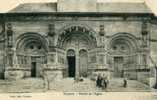 VOUZIERS PORTAIL DE L EGLISE  EN BON ETAT - Vouziers