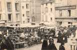 Clermont-Ferrand.     63    Le Marché Place Du Mazet             (voir Scan) - Marktplaatsen