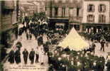 63. Landerneau - La Place Du Marche Un Jour De Foire - Landerneau