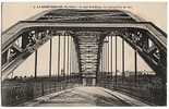 CPA 56 LA ROCHE BERNARD - Le Pont Metallique, Vue Perspective De L Arc - La Roche-Bernard