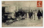 J29 - ALFORVILLE - Inondations De Janvier 1910 - Les Marins Employés Par Le Gouvernement Montent Leurs Barques - Alfortville