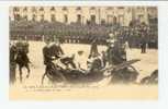 Paris: 14-18 Octobre 1903, La Reine Et Le Roi Victor Emmanuel III D´ Italie, La Reine Quitte La Gare, Calèche (07-94) - Eventi