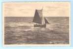 OOSTDUINKERKE VISSERSLOEP VOOR DE KUST DEPART VERS L´INFINI  BATEAUX BOOT BOTEN - Oostduinkerke