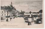 17.276/ St JEAN D´ANGELY- Place De L'hôtel De Ville Le Jour De La Fête Des Vétérans Des Armées De Terre Et De Mer (avril - Saint-Jean-d'Angely