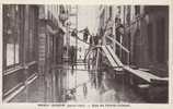 INONDATIONS PARIS INONDE (Janvier 1910) Rue De L´Hôtel Colbert Cpa Animée - Inondations