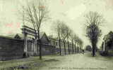 HESDIN - La Gendarmerie Et Le Boulevard Dumont - Hesdin