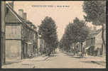 CPA   58   POUGUES LES EAUX  1907  Route De Paris  Très Animée  Magasins  Tabac  Bar Terrasse - Pougues Les Eaux