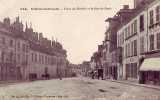 VILLERS-COTTERETS La Place Du Marché Et La Rue De Paris - Villers Cotterets