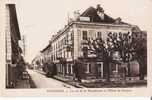 FAVERGES LA RUE DE LA REPUBLIQUE ET L'HOTEL DE GENEVE - Faverges