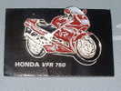 PIN´S - MOTO - HONDA VFR 750 * - Motorbikes